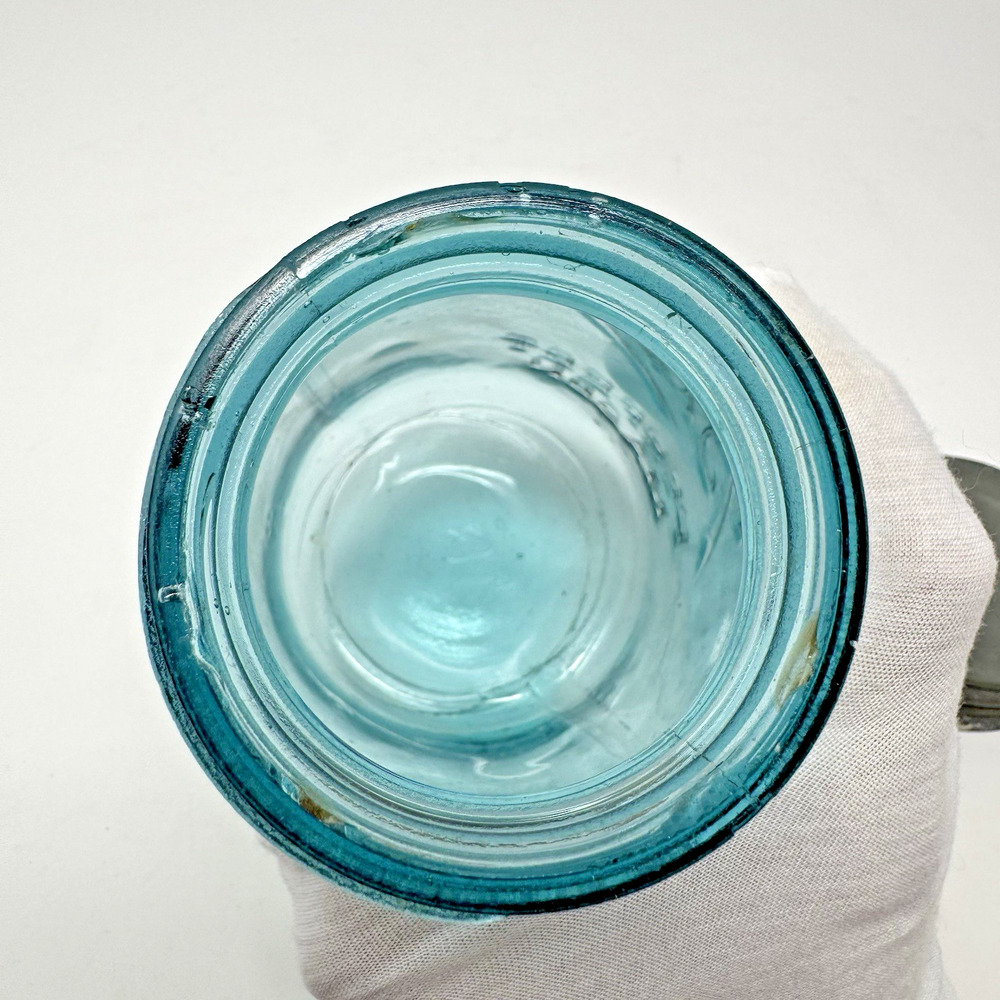 Ball "Perfect Mason" Quart Zinc Top w/Porcelain Liner 1910-1923 #4 Light Blue - Picture 14 of 16